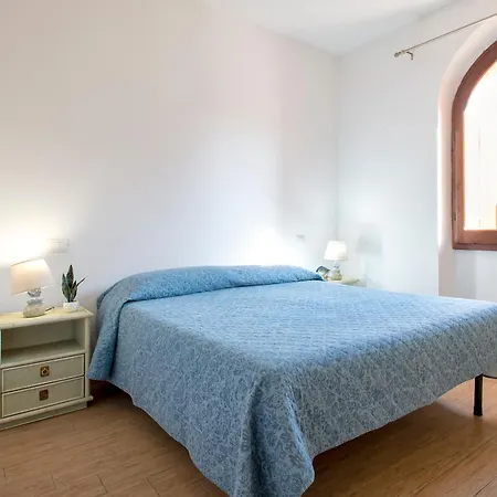 Holiday home Mare Fuori *