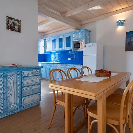 Holiday home Mare Fuori Isola Rossa (Sassari)